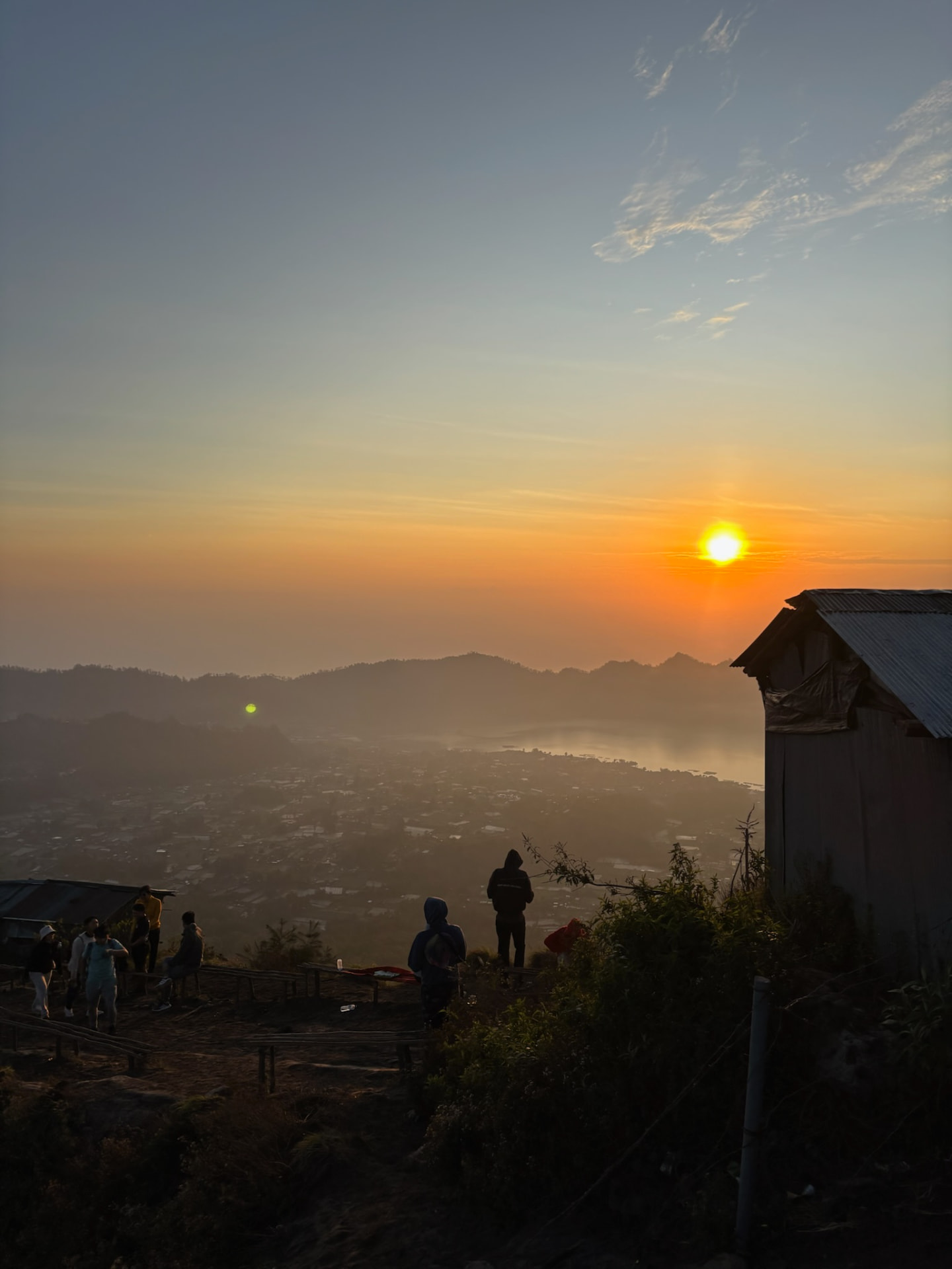 Sonnenuntergang über Bali zum Thema Leitungswasser und Duschfilter