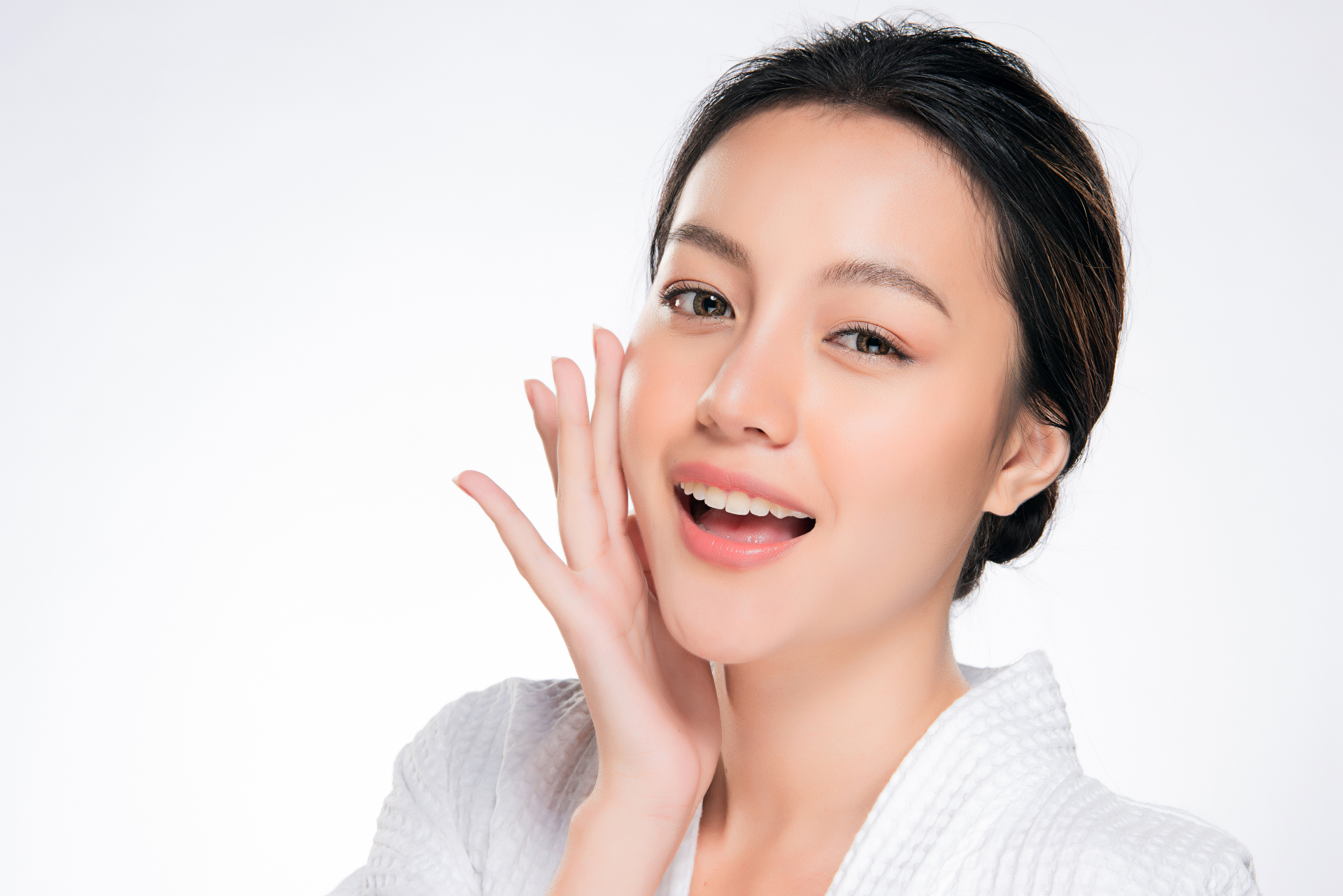 Frau mit strahlender Haut, Korean-Beauty-Inspiration